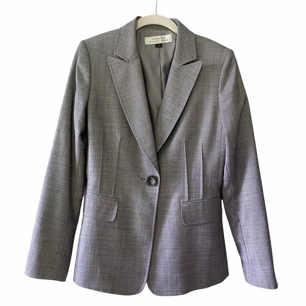 NWOT Tahari ARthur S. Levine Grey Herringbone Blazer Size 2 Petite